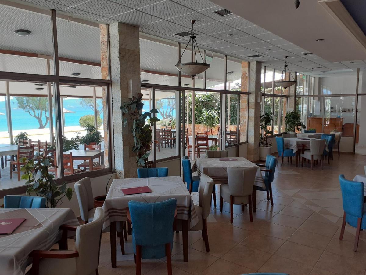 Poseidon Hotel Calcide Esterno foto