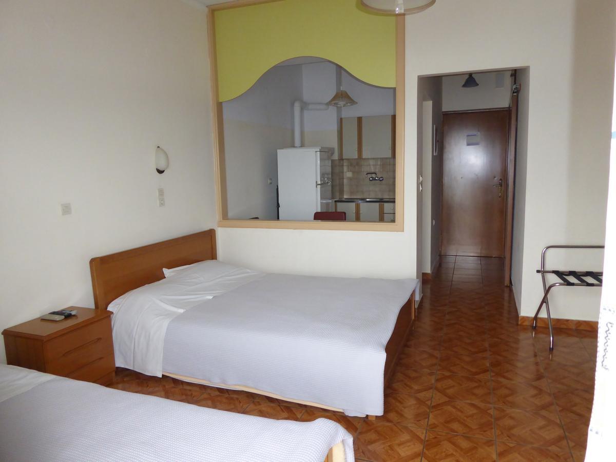 Poseidon Hotel Calcide Esterno foto