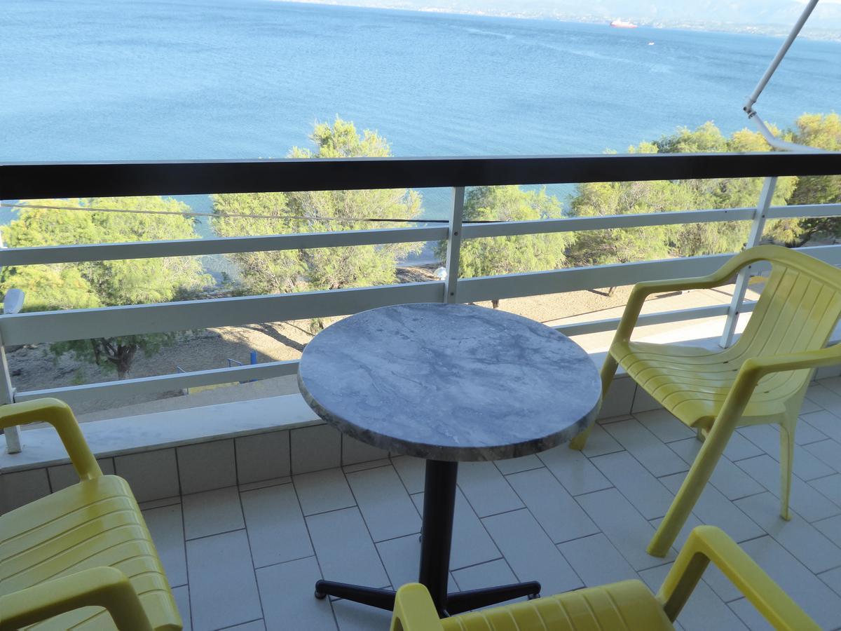 Poseidon Hotel Calcide Esterno foto