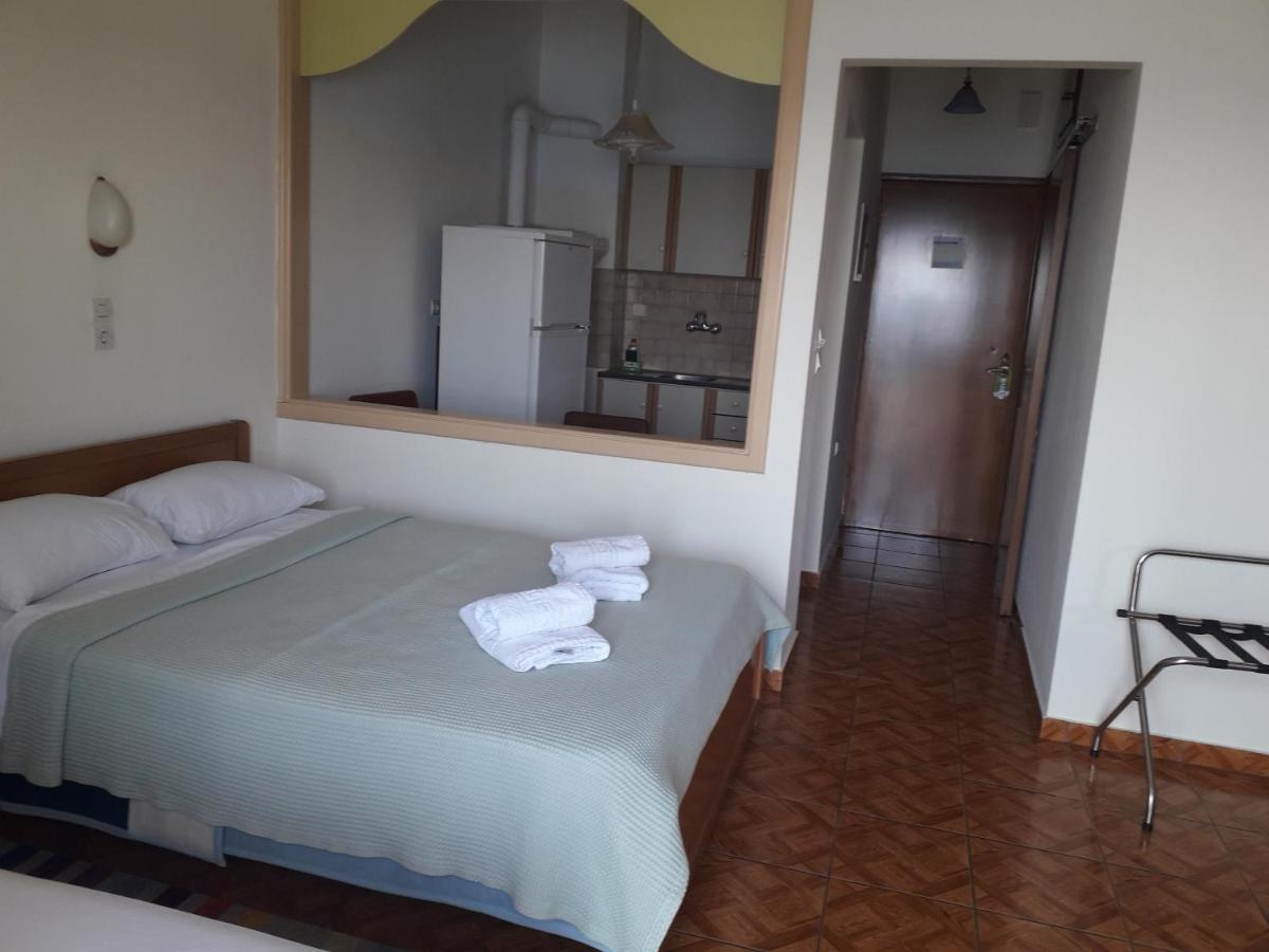 Poseidon Hotel Calcide Esterno foto